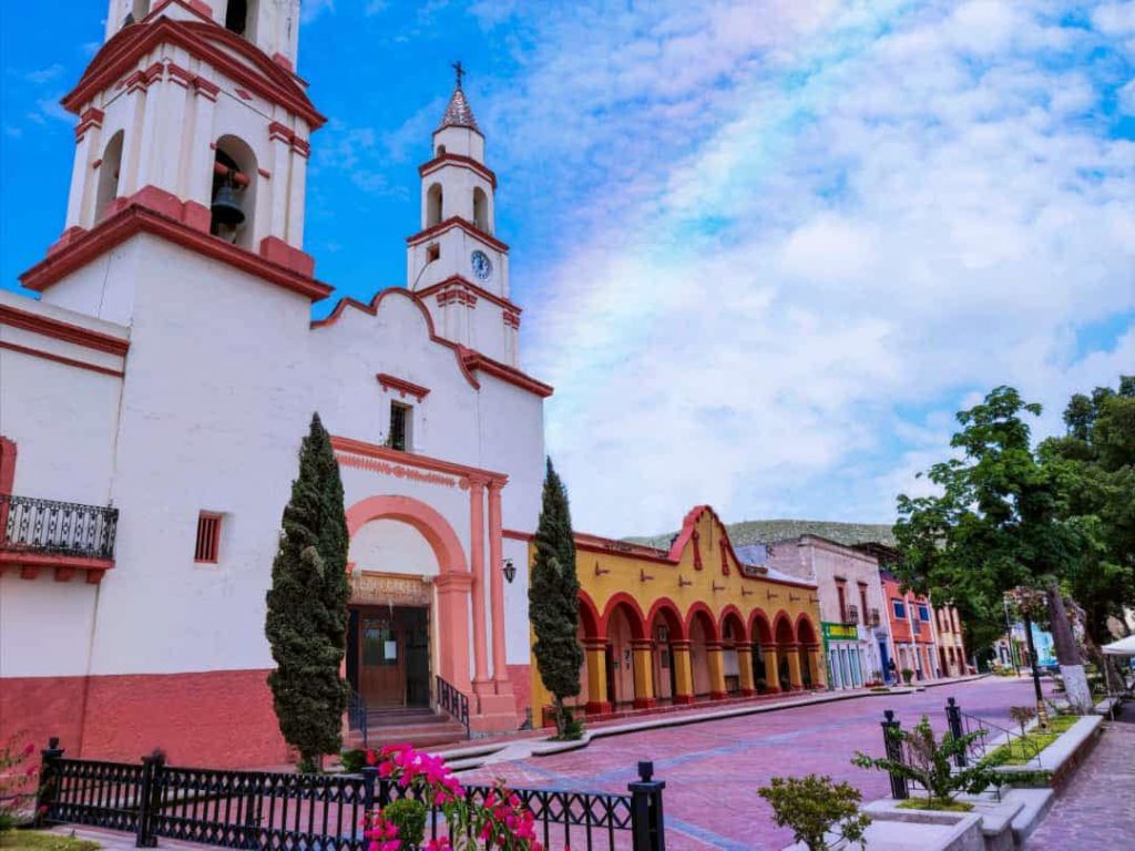 El festival del son arribe o y huapango en San Ciro de Acosta